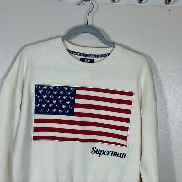 DC Comics White Superman Flag Sweater - Picture 3 of 9